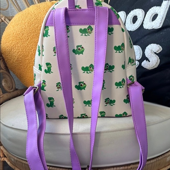 Loungefly -pascal - Picture 2 of 3